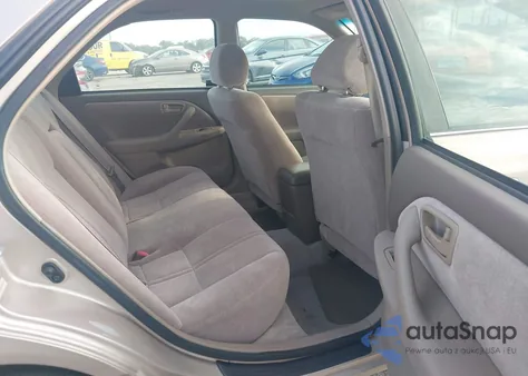 1998 Toyota Camry Le V6 z USA, uszkodzony, nr VIN 4T1BF22K4WU062144